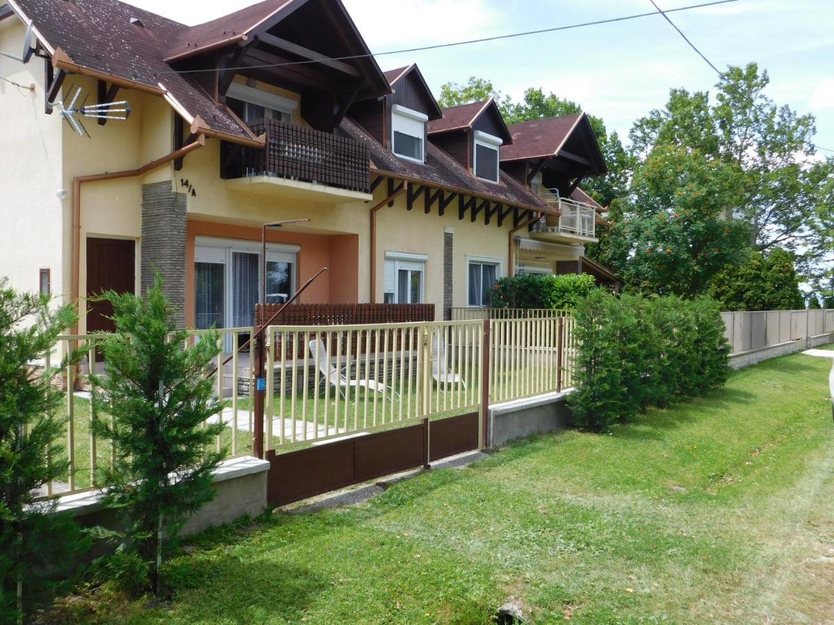 Balatonpart-Lak Apartment Balatonfenyves Exterior foto